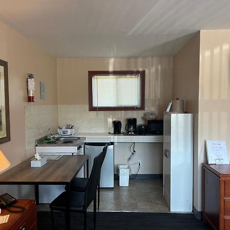 The Silver Birch Motel Goderich Bagian luar foto