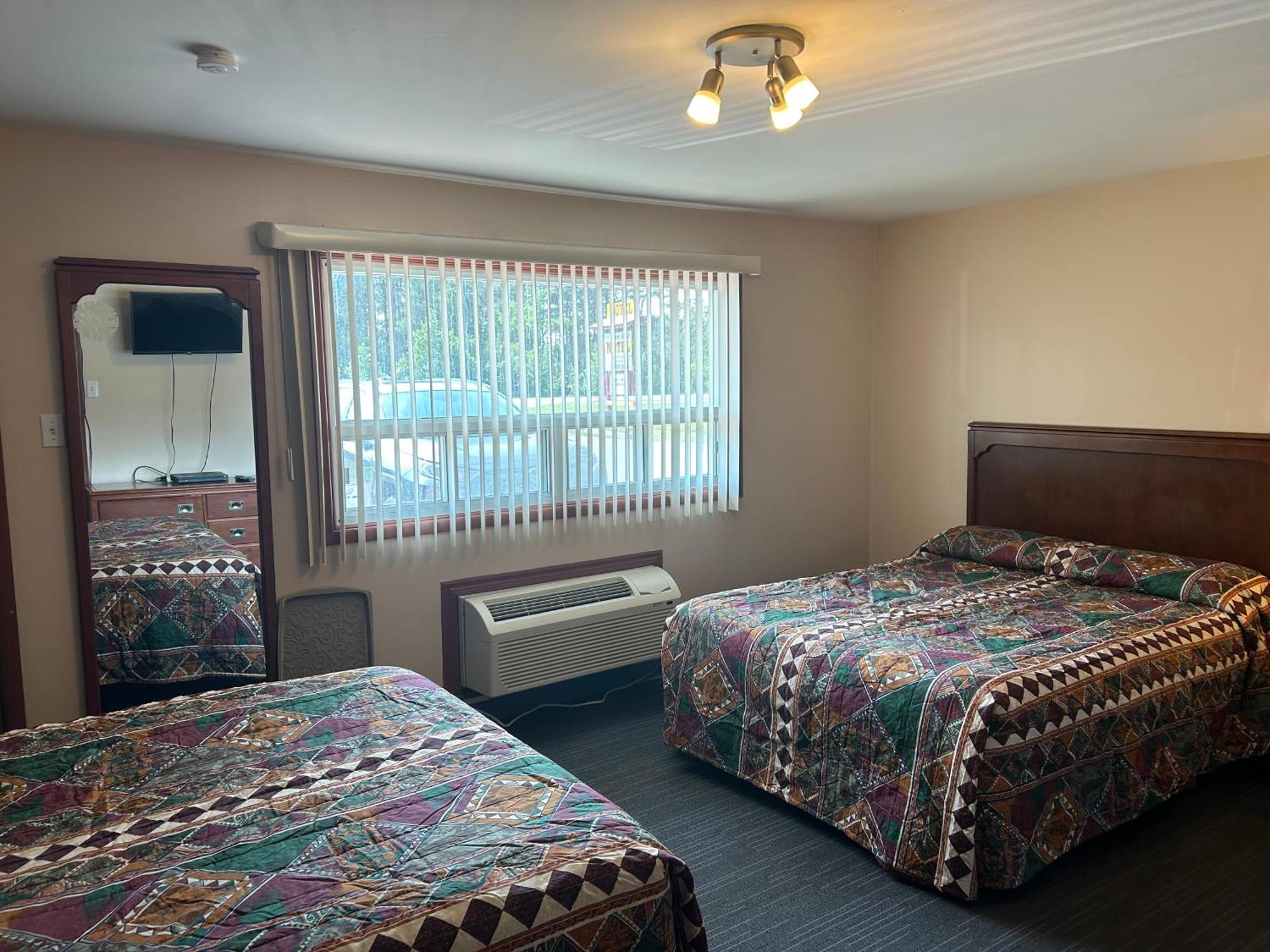 The Silver Birch Motel Goderich Bagian luar foto